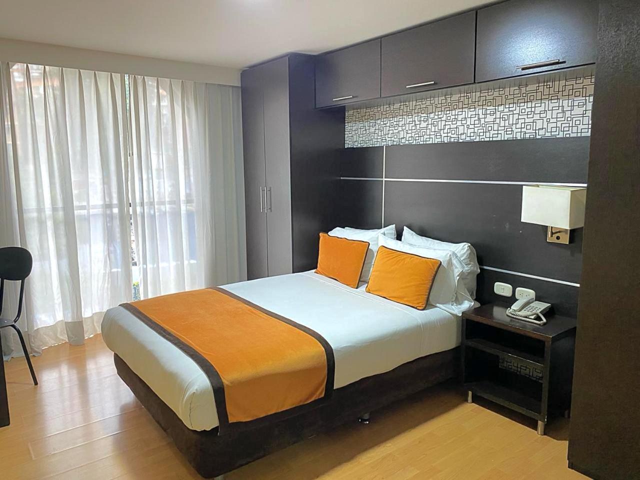 Hotel Silver Javeriana By Hospedium Bogota Buitenkant foto